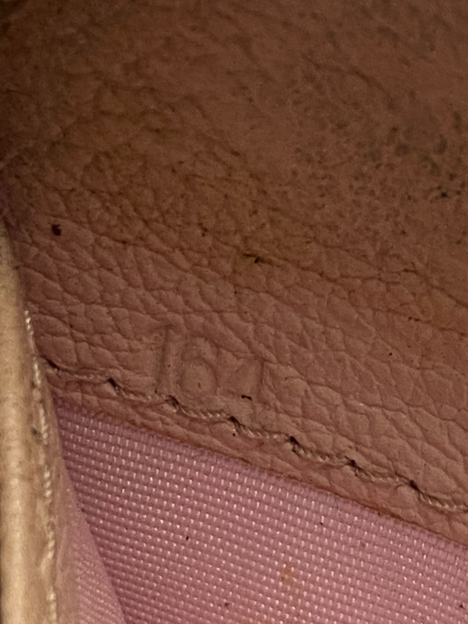 LEATHER ZIP AROUND WALLET