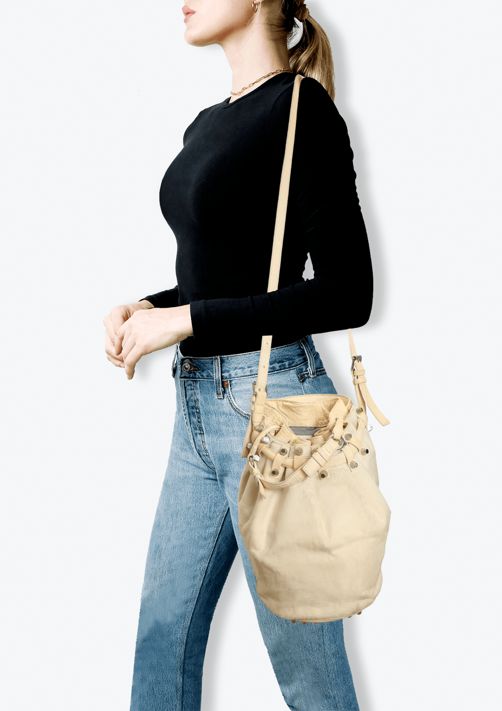 Diego bucket bag shop