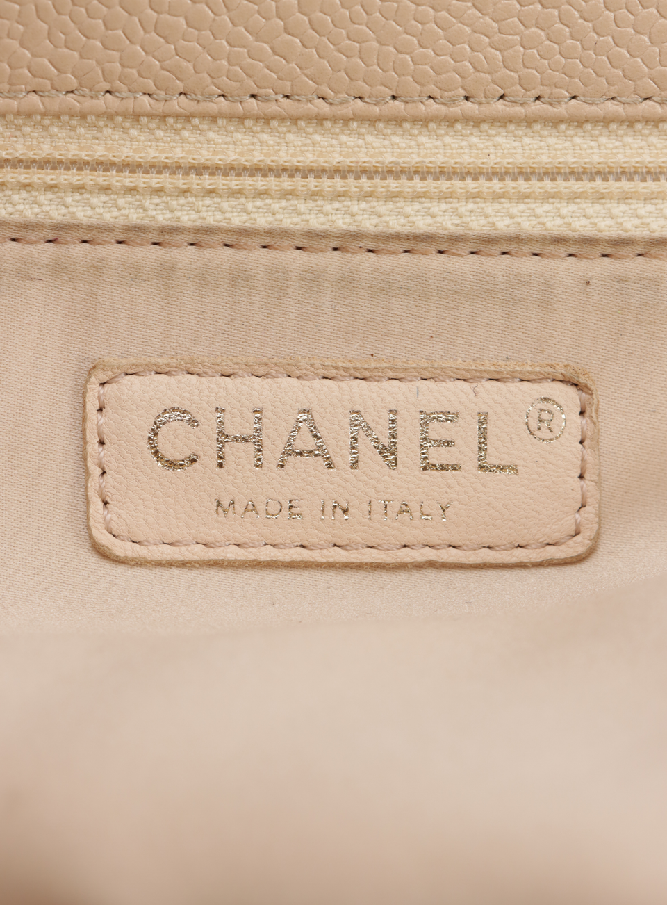 SHOPPING TOTE CAVIAR