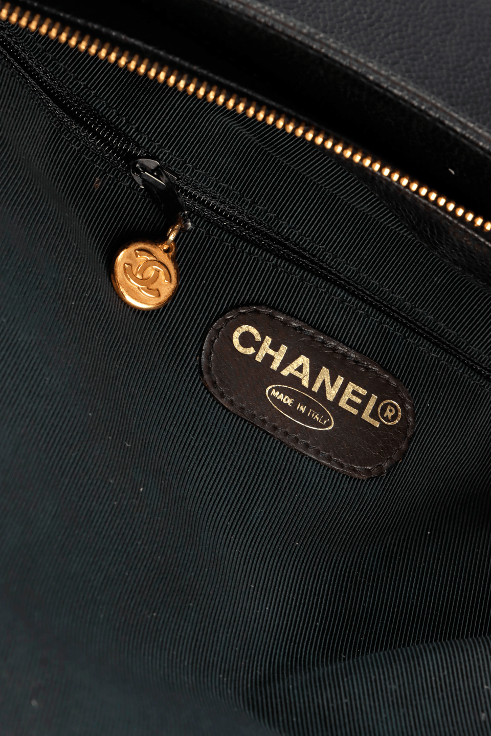 VINTAGE CC SHOULDER BAG