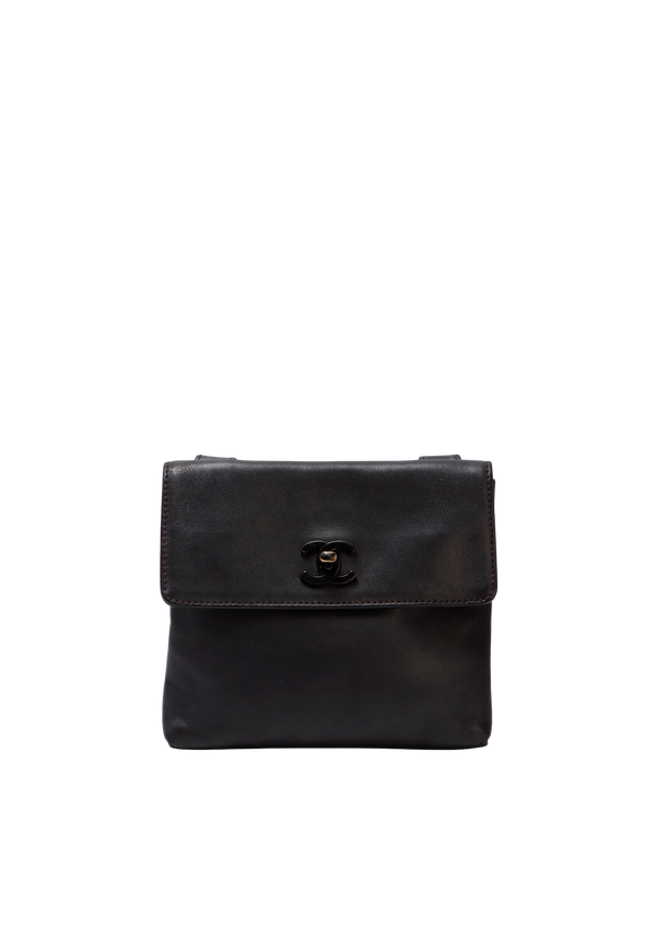 VINTAGE CC FLAP WAIST BAG