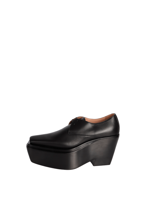 LEATHER LOAFERS 41