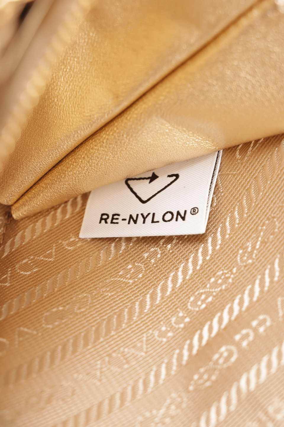 CRYSTAL MINI TRIANGLE POUCH