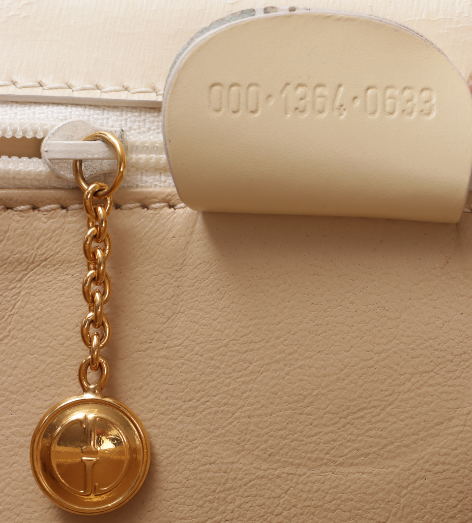 VINTAGE SMALL BAMBOO TOP HANDLE BAG