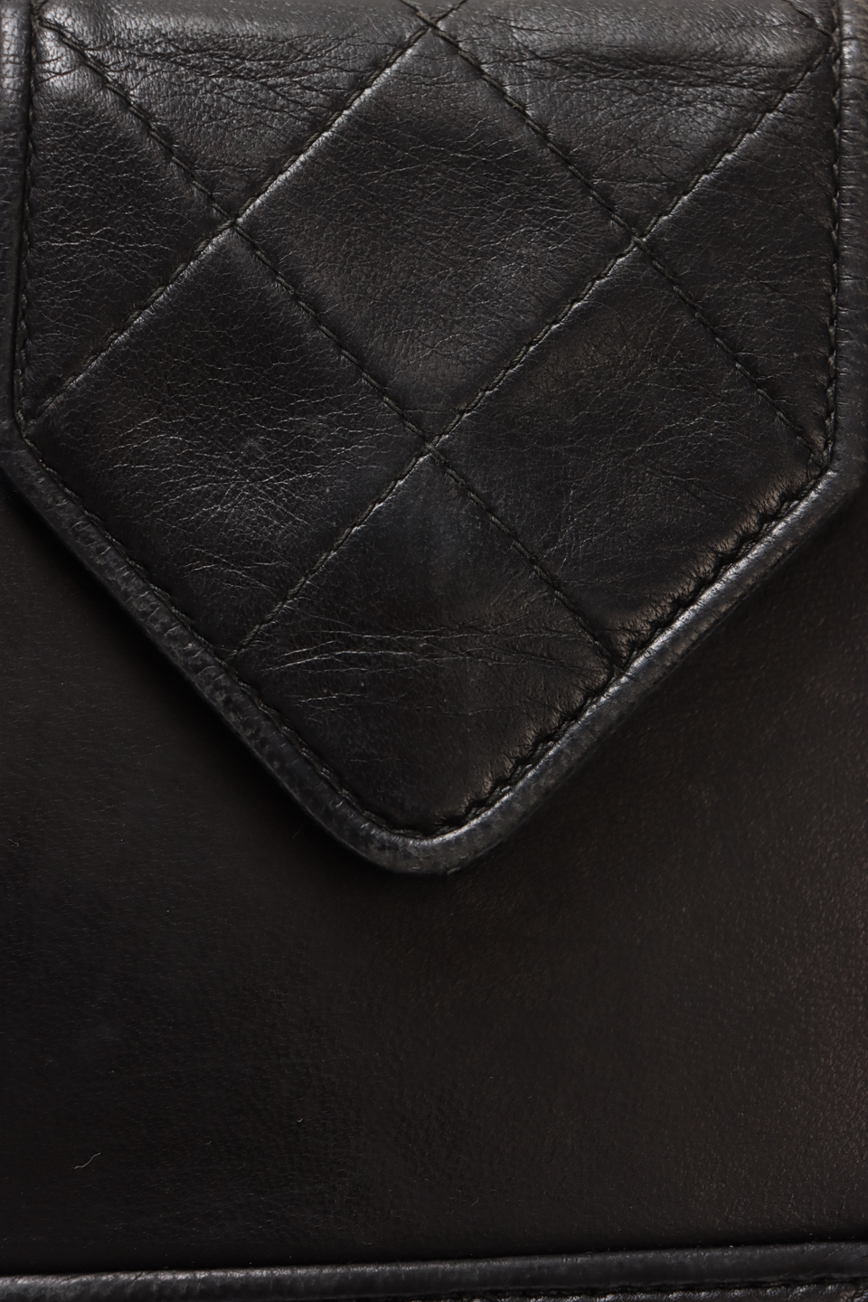 VINTAGE TASSEL FLAP BAG