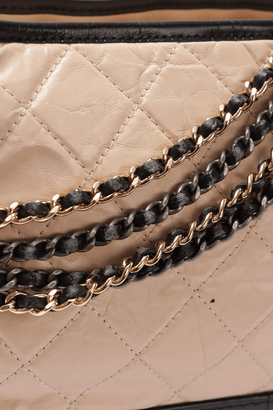 MEDIUM GABRIELLE HOBO BAG