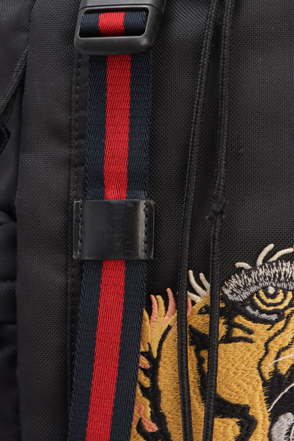 L'AVEUGLE PAR AMOUR TECHPACK BACKPACK