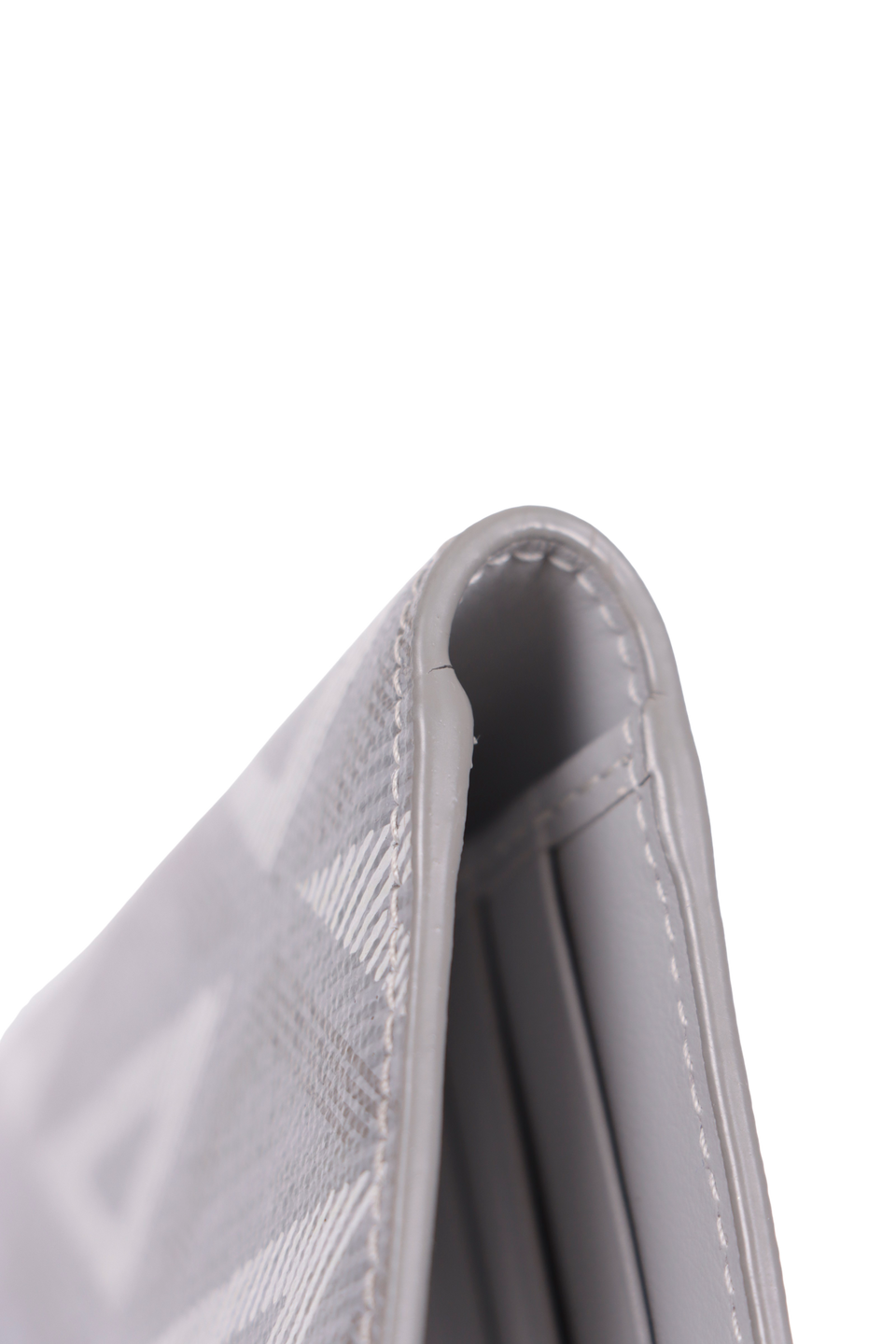 DIAMOND CANVAS BIFOLD