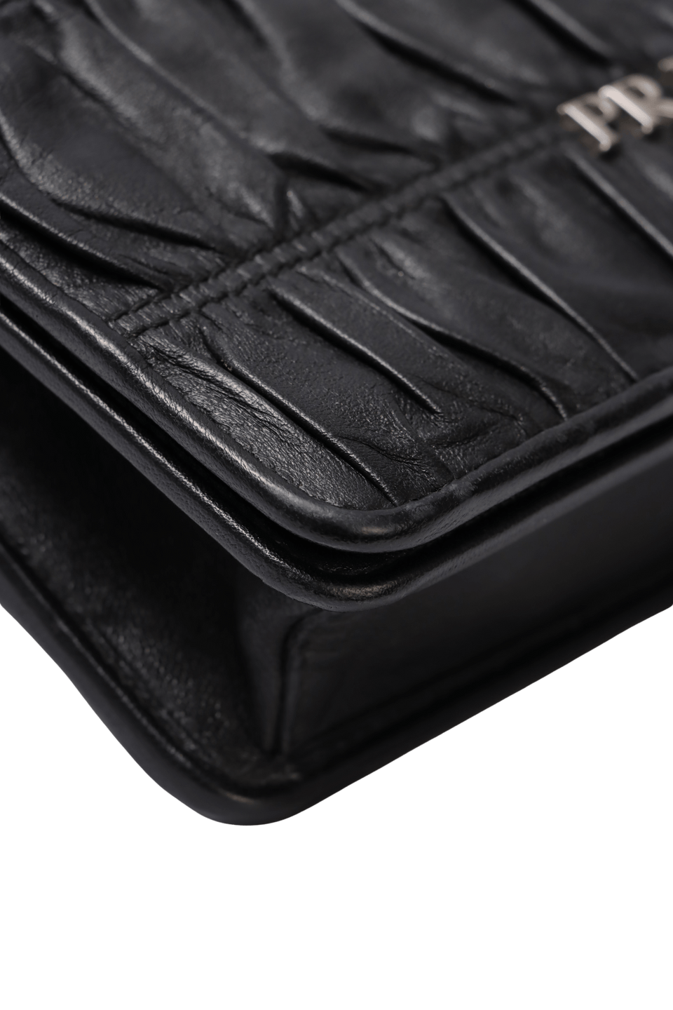 NAPPA WALLET CLUTCH ON CHAIN