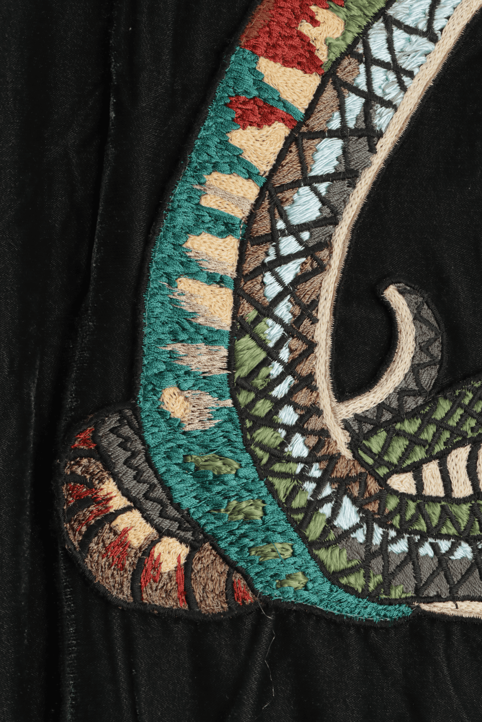 VELVET EMBROIDED JACKET 48