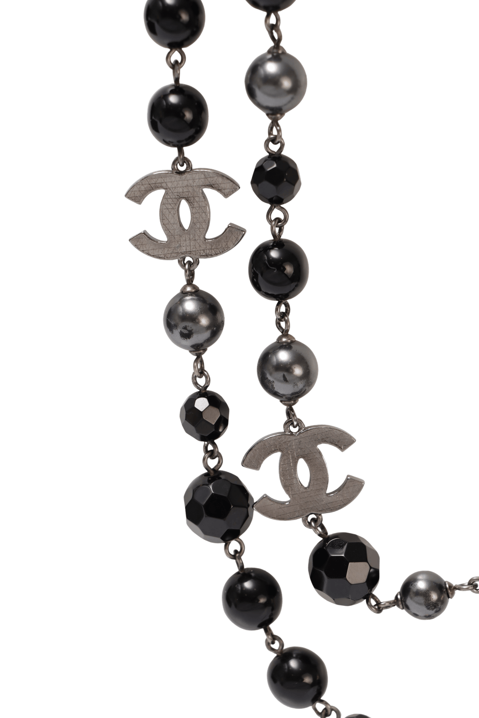 FAUX PEARL & BEAD CC STATION NECKLACE