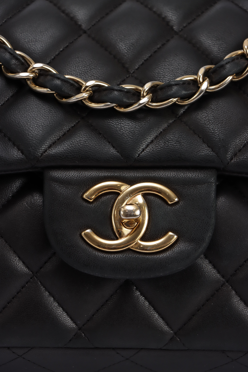 MAXI CLASSIC DOUBLE FLAP LAMBSKIN