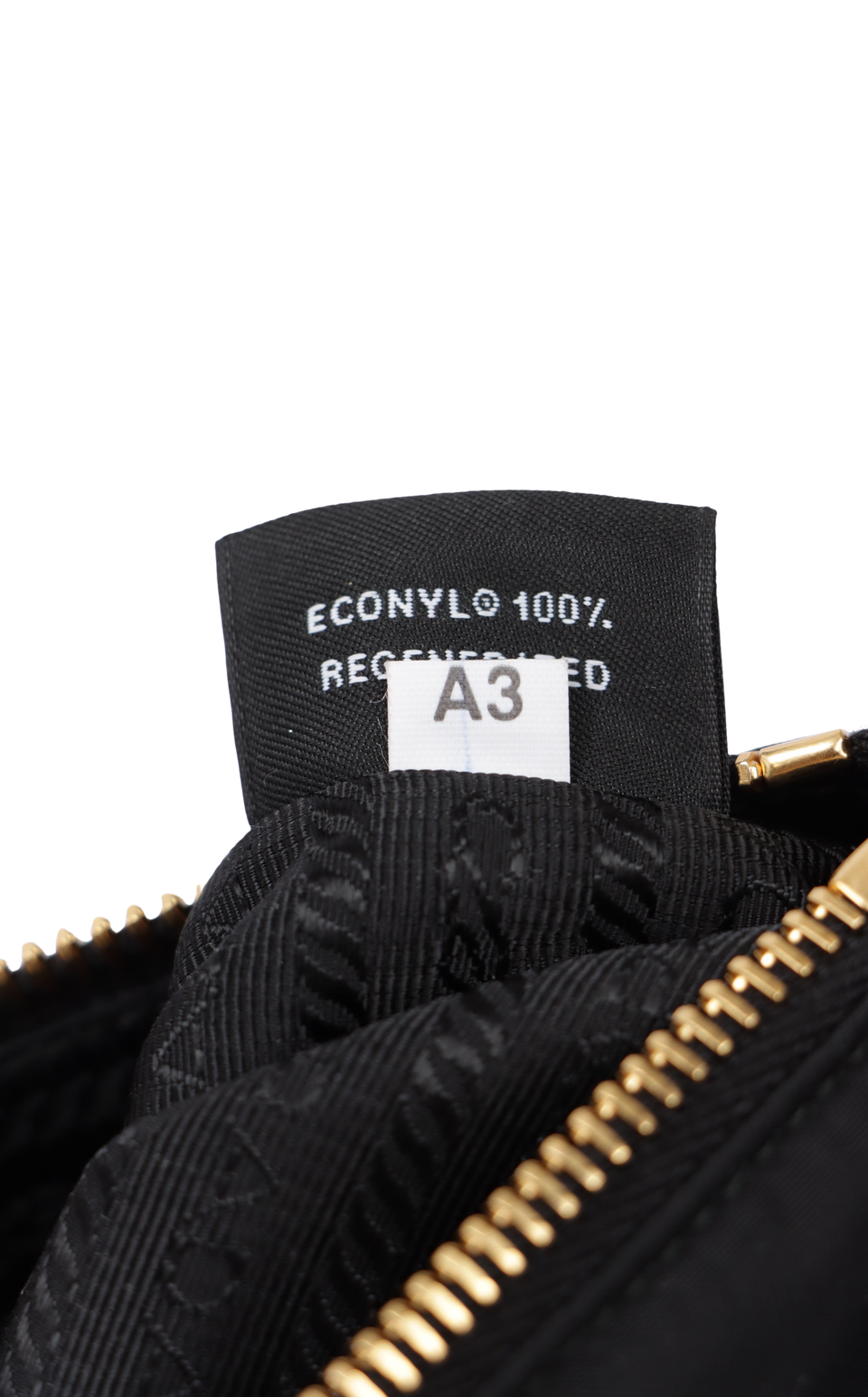 RE-NYLON RE-EDITION 2002