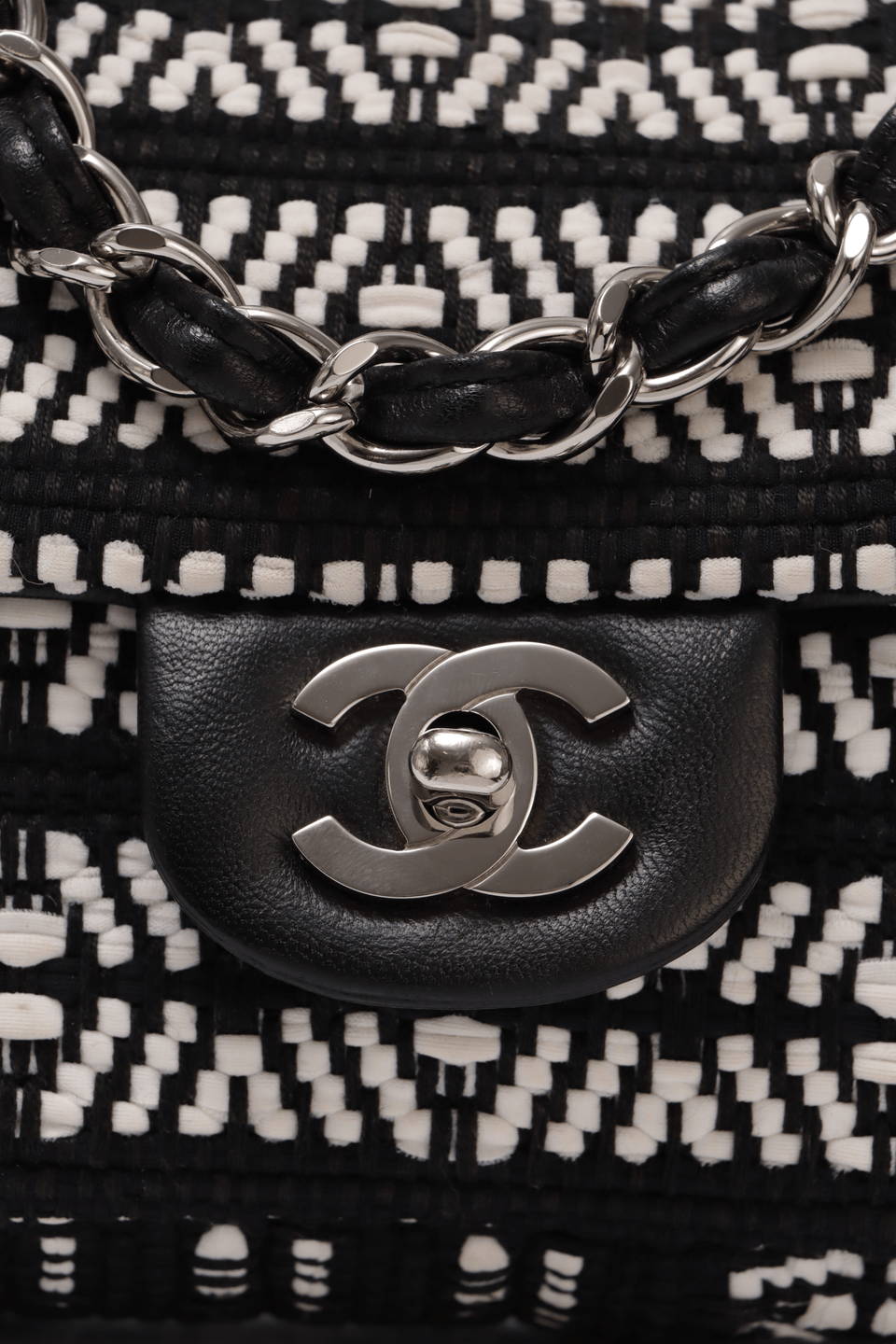 WOVEN TWEED SMALL FLAP