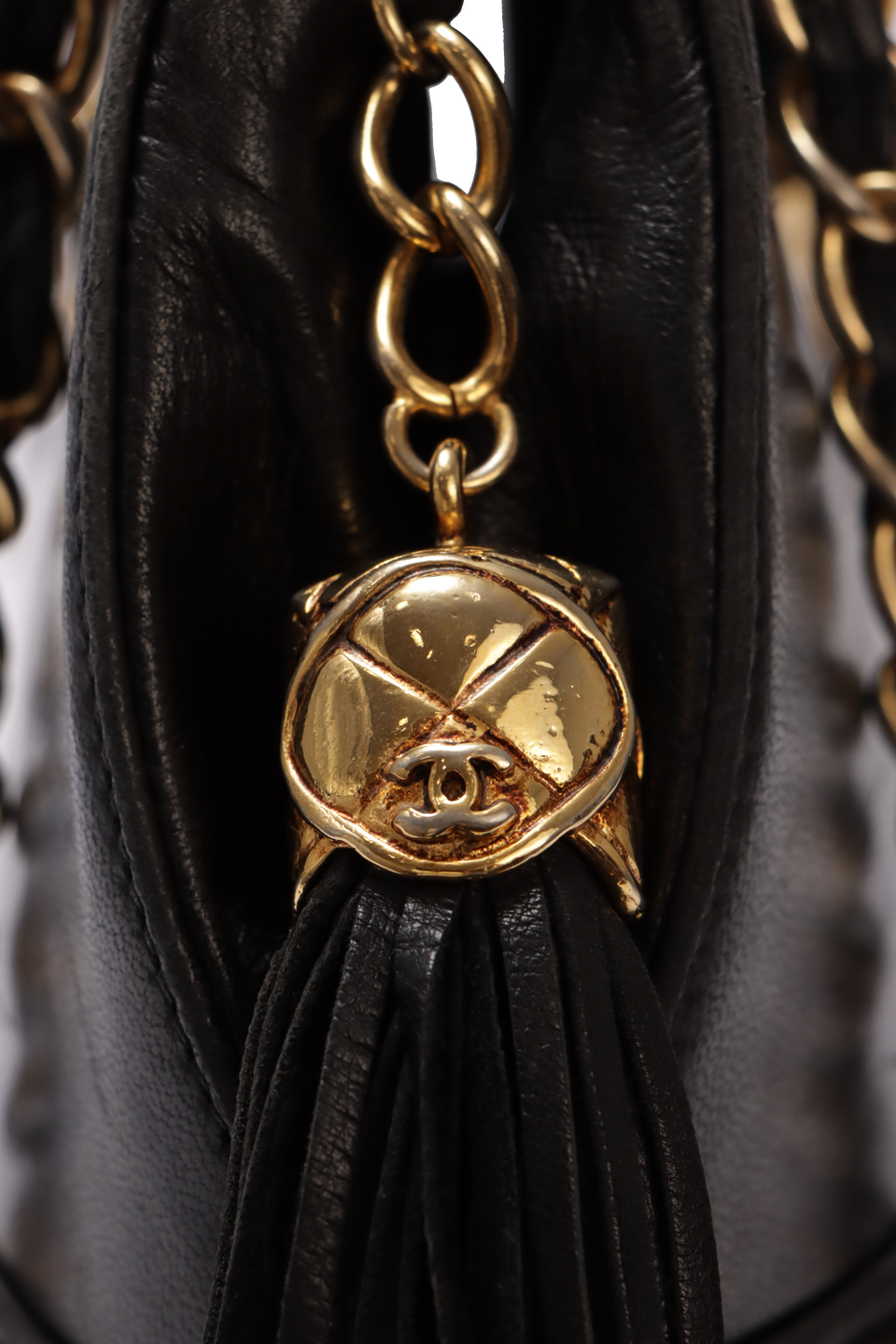 VINTAGE TASSEL FLAP BAG