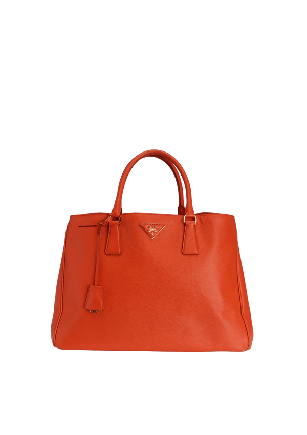 LARGE SAFFIANO LUX DOUBLE ZIP GALLERIA