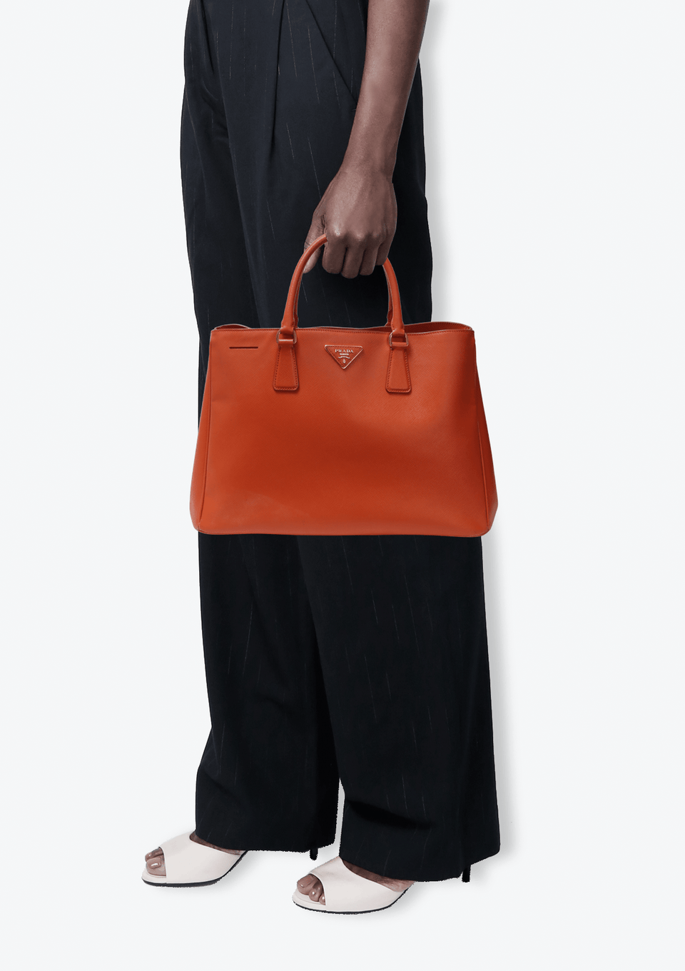 MEDIUM SAFFIANO LUX GALLERIA TOTE