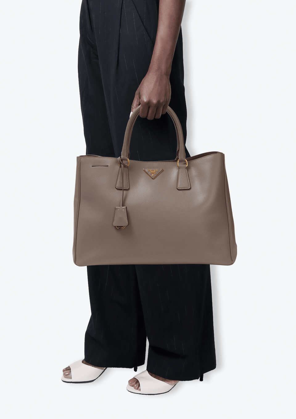 LARGE SAFFIANO LUX DOUBLE ZIP GALLERIA