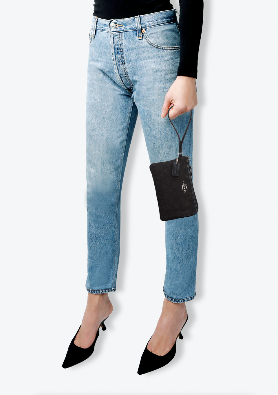SIGNATURE WRISTLET