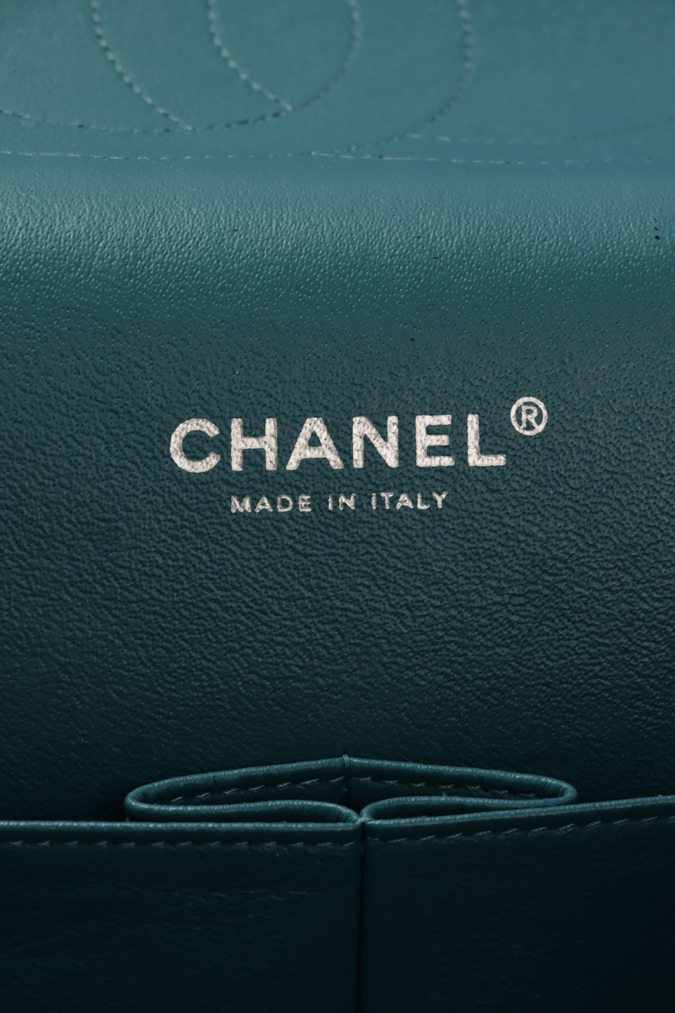 MAXI CLASSIC DOUBLE FLAP LAMBSKIN