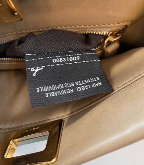 PEEKABOO ICONIC MINI