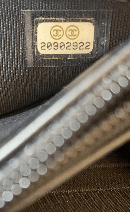 REISSUE 2.55 CHARM WALLET ON CHAIN
