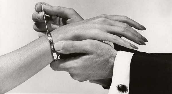 Como identificar uma pulseira LOVE da Cartier