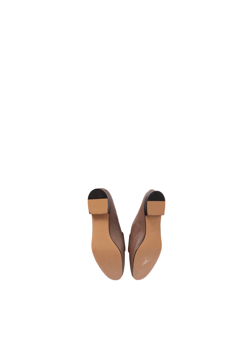 LEATHER LOAFERS 39