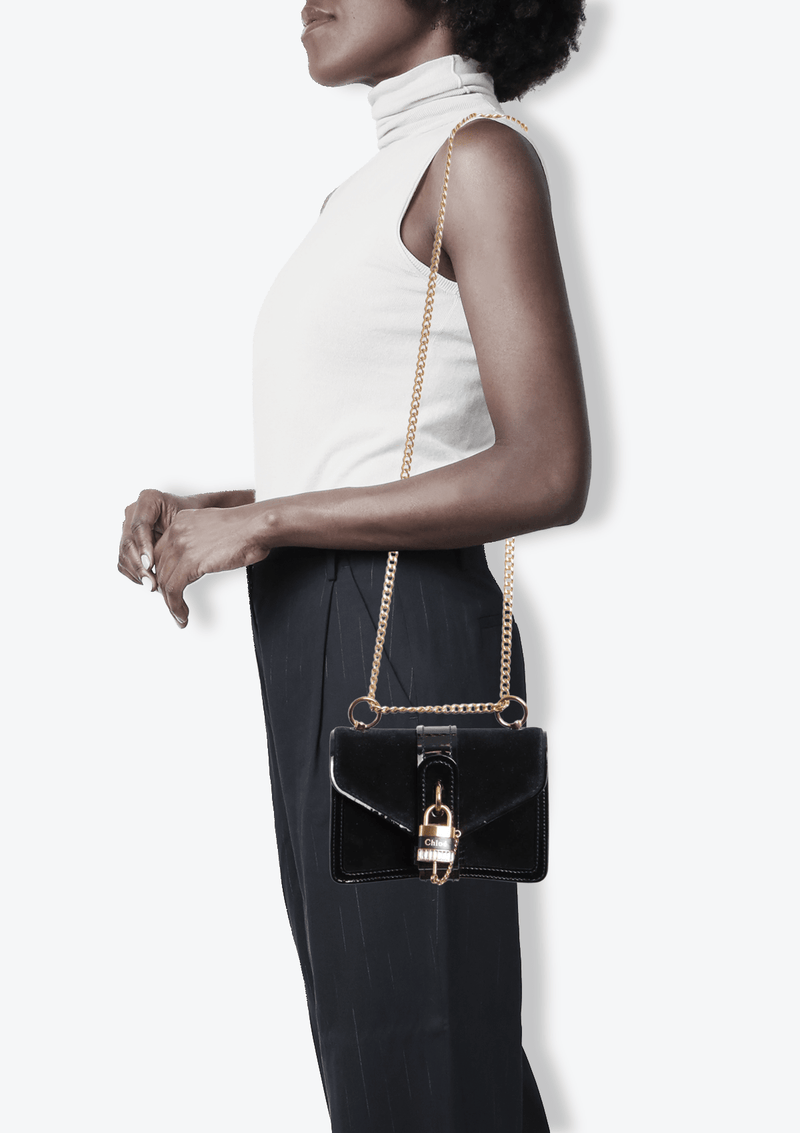 ABY CHAIN SHOULDER BAG VELVET