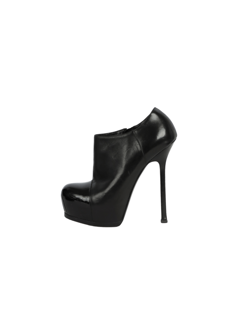 PATENT LEATHER BOOTS 35