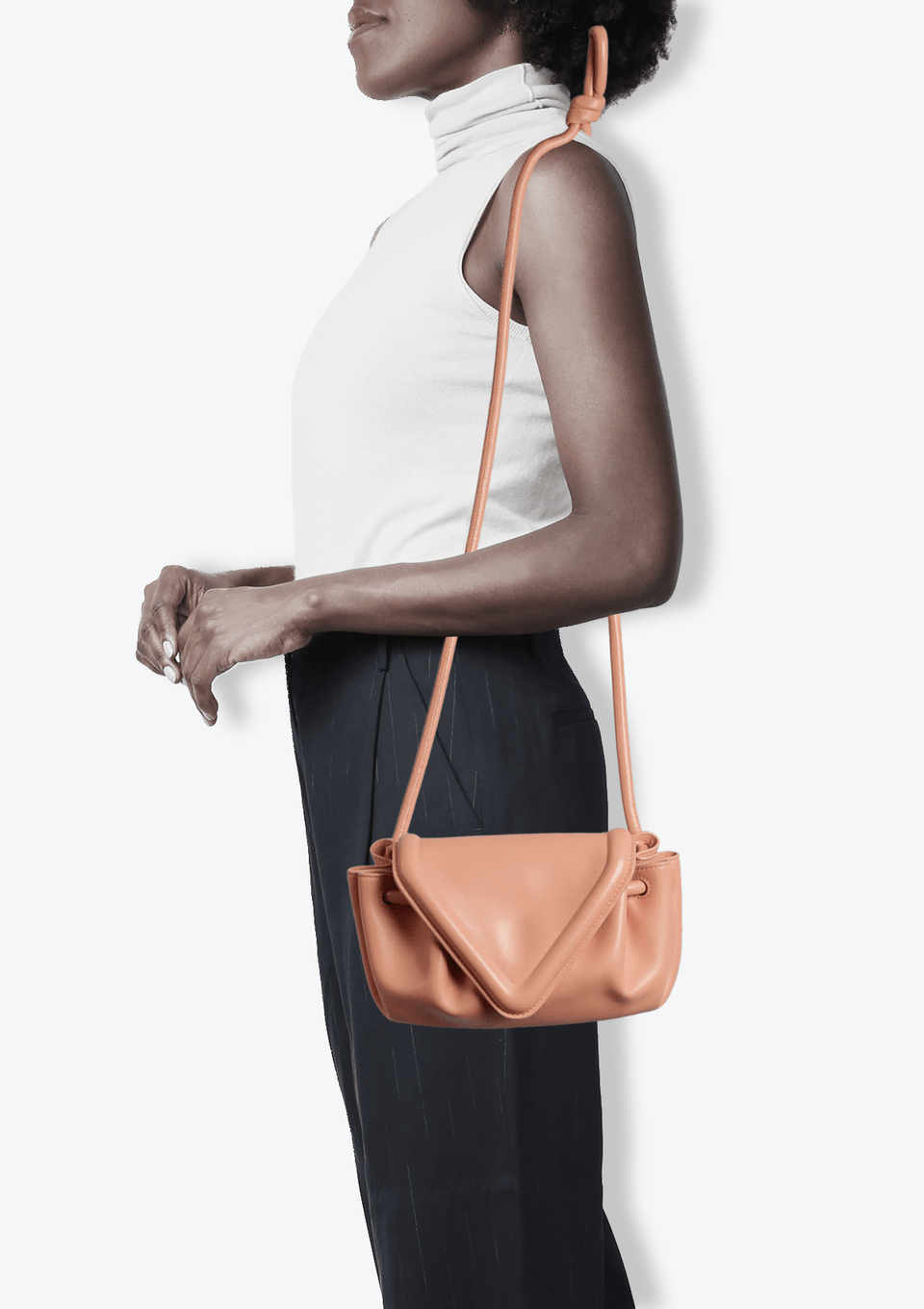 BOLSA BOTTEGA VENETA BEAK SHOULDER BAG ROSA ORIGINAL – Gringa