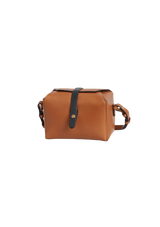 BOX ON STRAP CROSSBODY