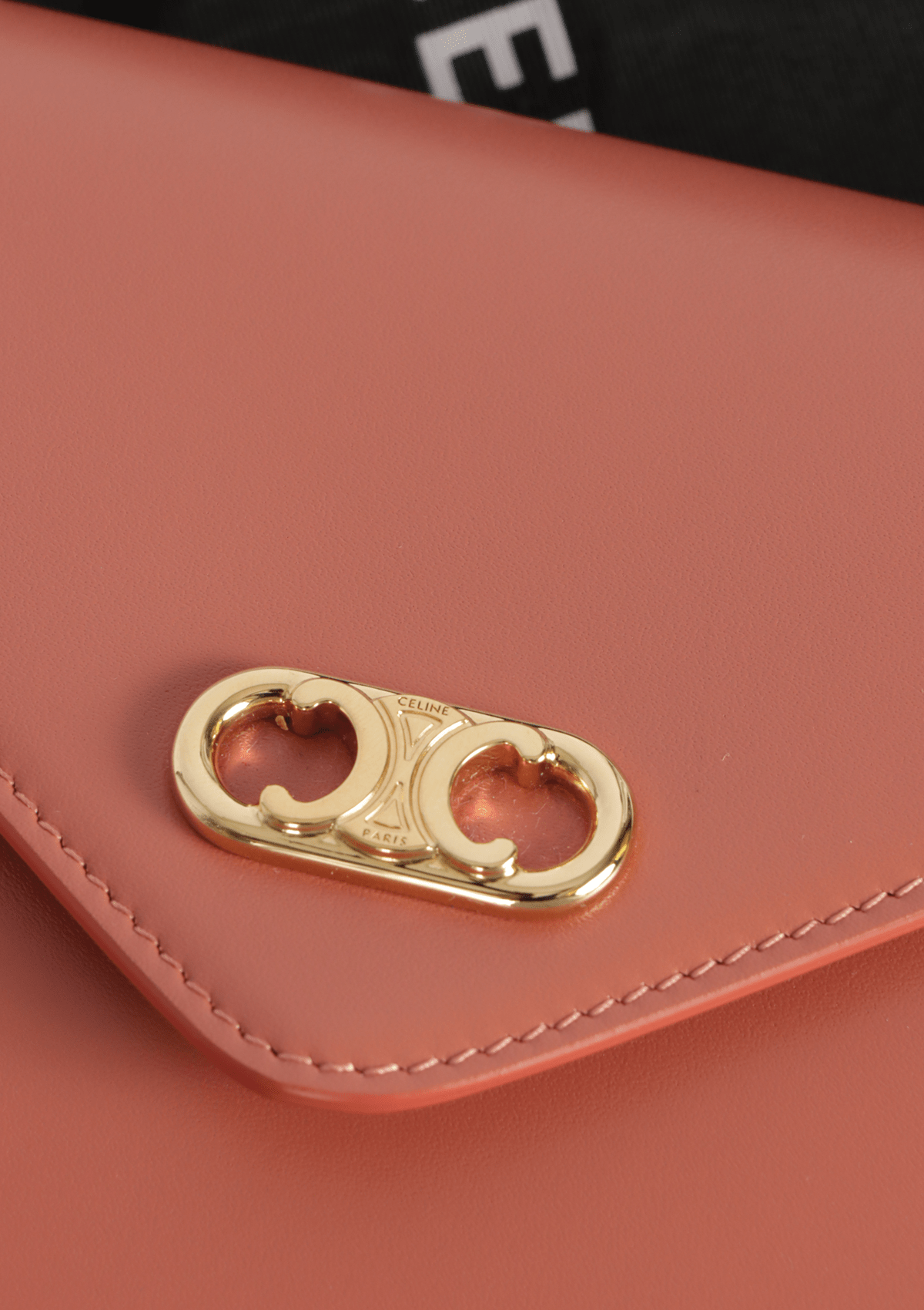 Celine maillon triomphe wallet on chain sale