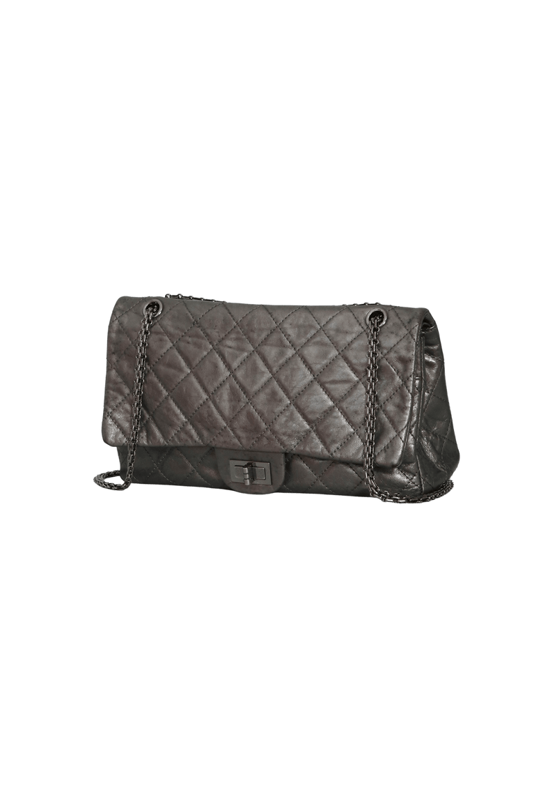 Chanel on sale 2.55 bianca