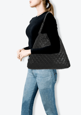 CC ELASTIC TOTE CAVIAR