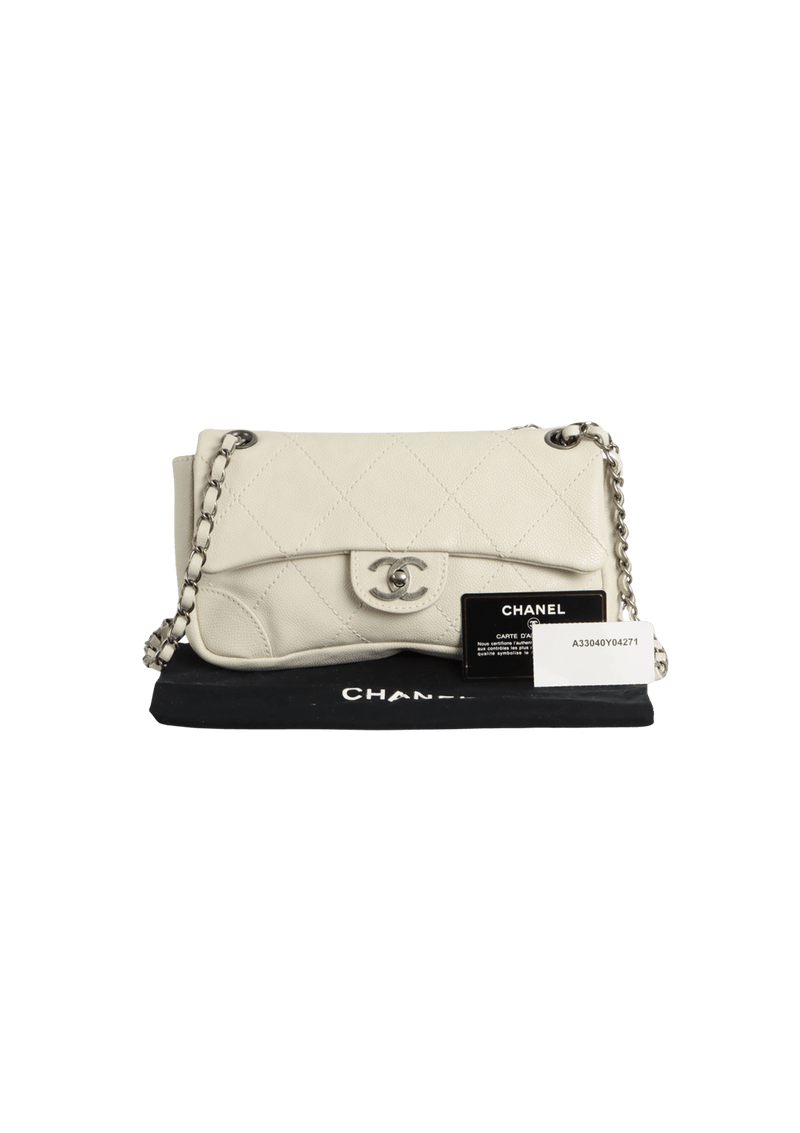 CC FLAP BAG CAVIAR