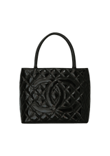 CC MEDALLION VERNIS