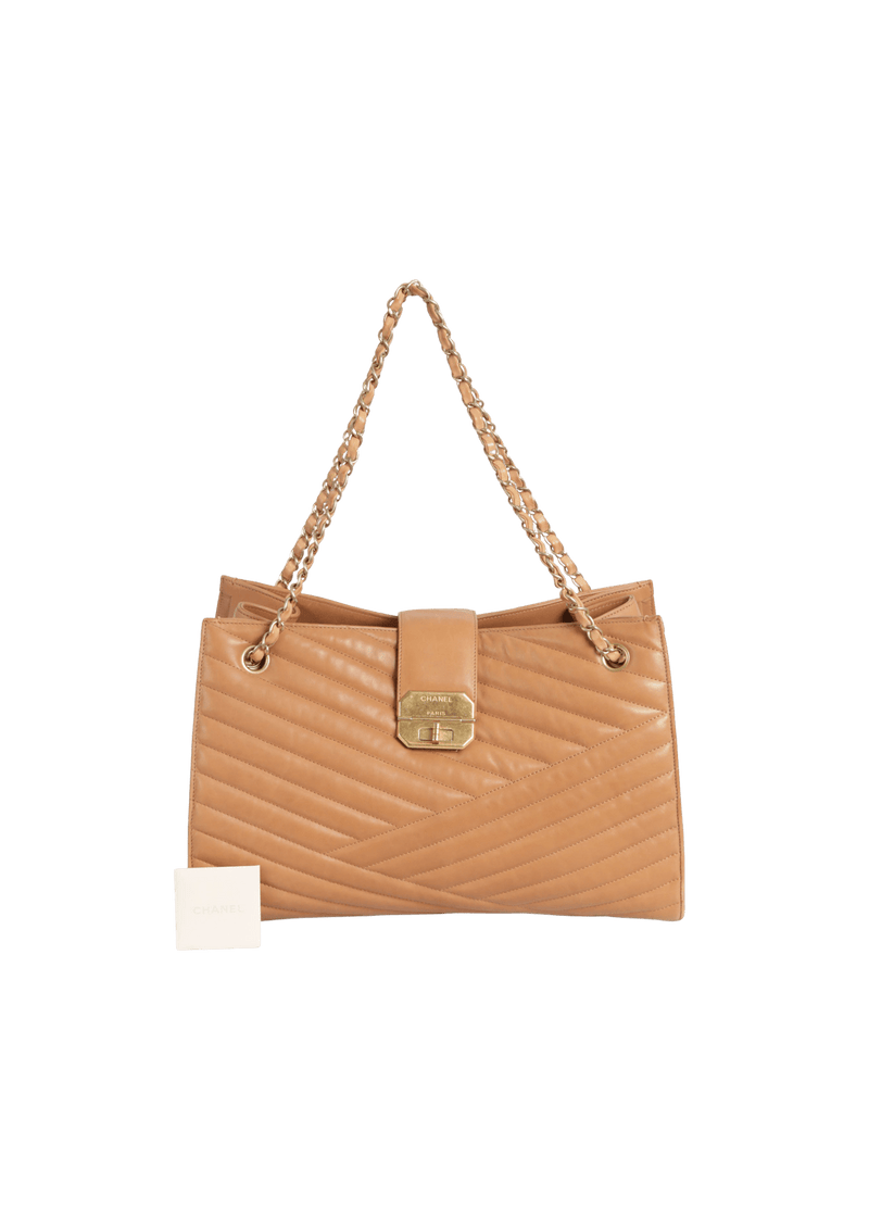 CHEVRON GABRIELLE TOTE