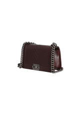 CHEVRON MEDIUM BOY BAG