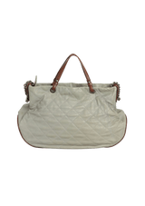 COUNTRY CHIC TOTE