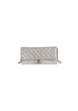 EAST WEST WALLET ON CHAIN