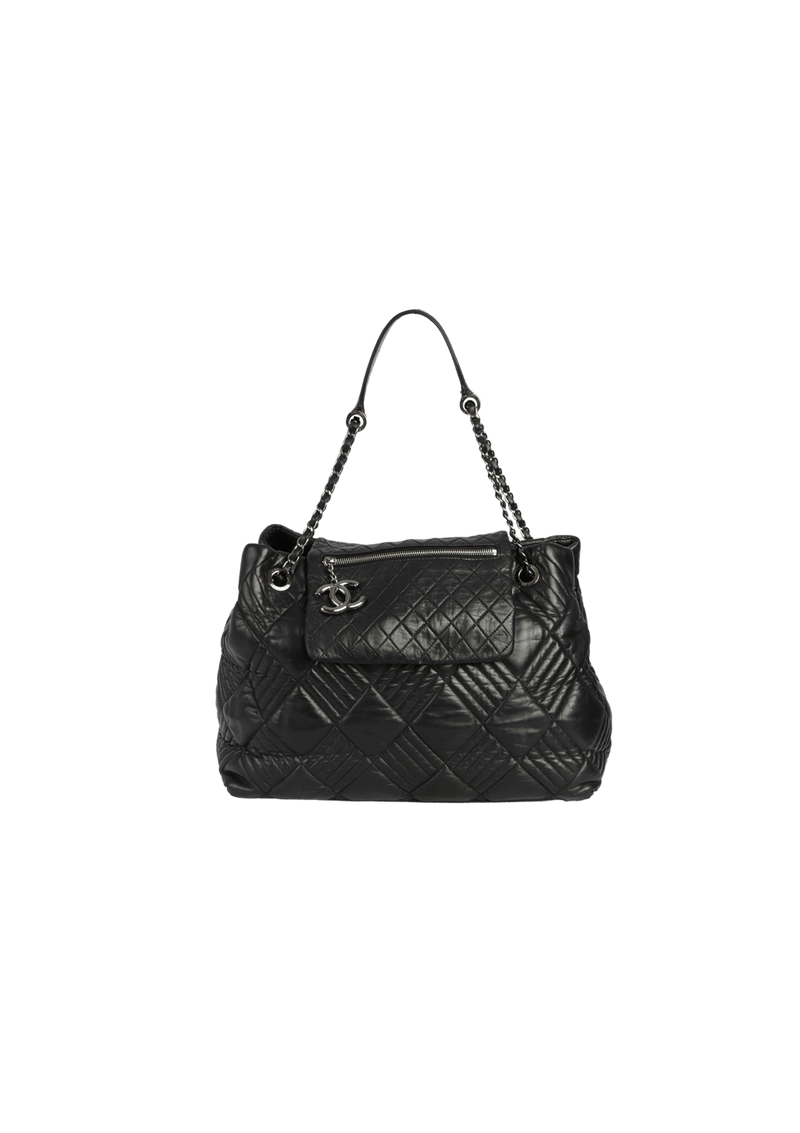 Large black quilted chanel bag sales