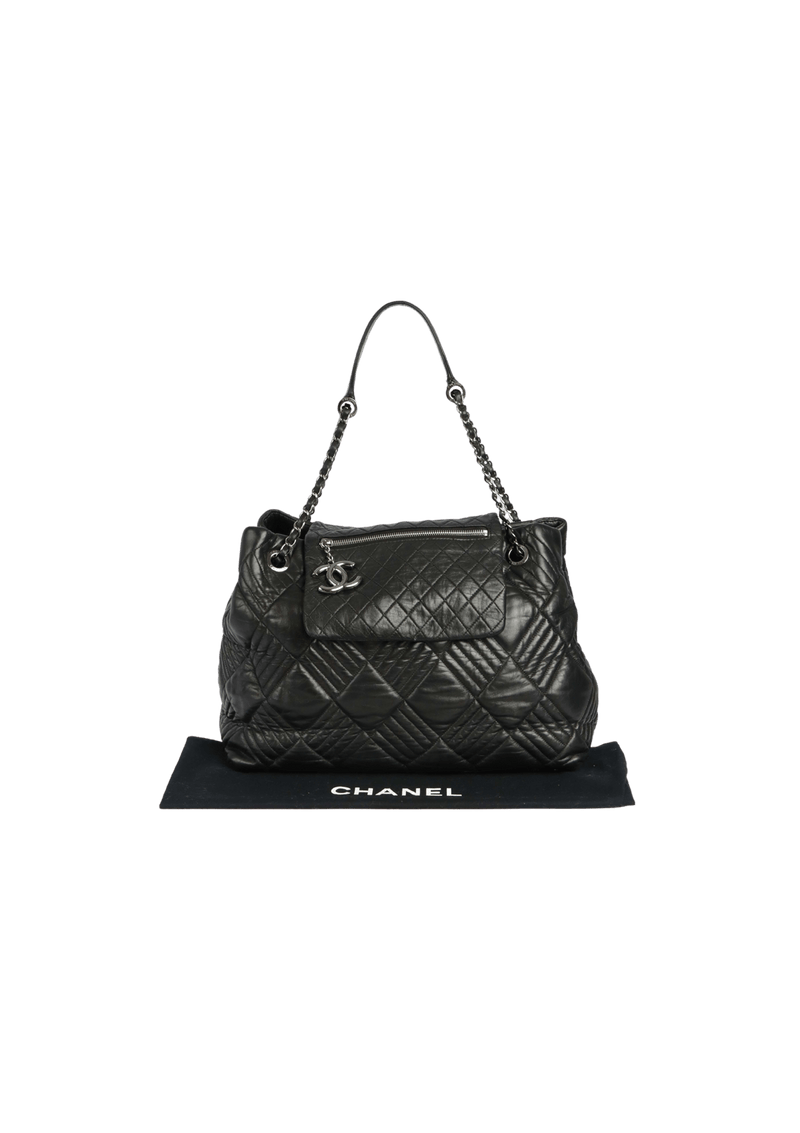 IN AND OUT FLAP TOTE QUILTED LAMBSKIN