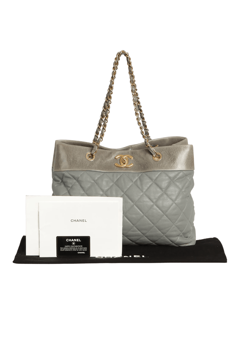 LARGE SOFT ELEGANCE QUILTED TOTE