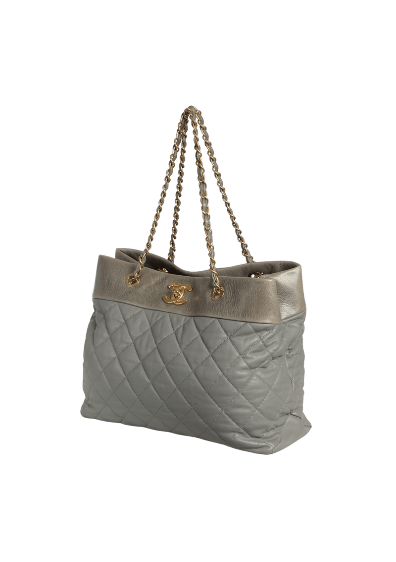 LARGE SOFT ELEGANCE QUILTED TOTE