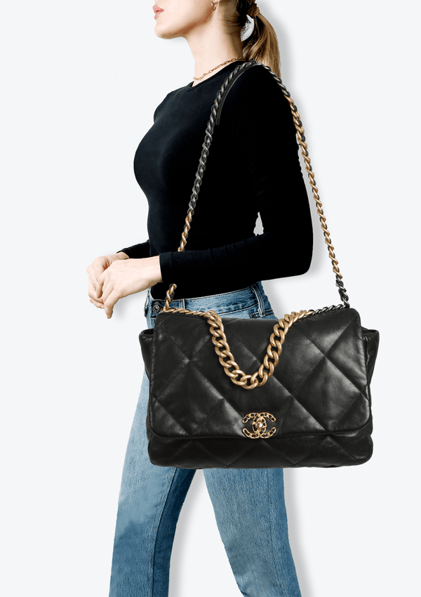 MAXI 19 FLAP BAG