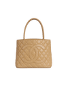 MEDALLION QUILTED TOTE CAVIAR