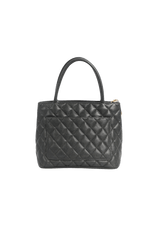 MEDALLION QUILTED TOTE CAVIAR