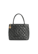 MEDALLION QUILTED TOTE CAVIAR