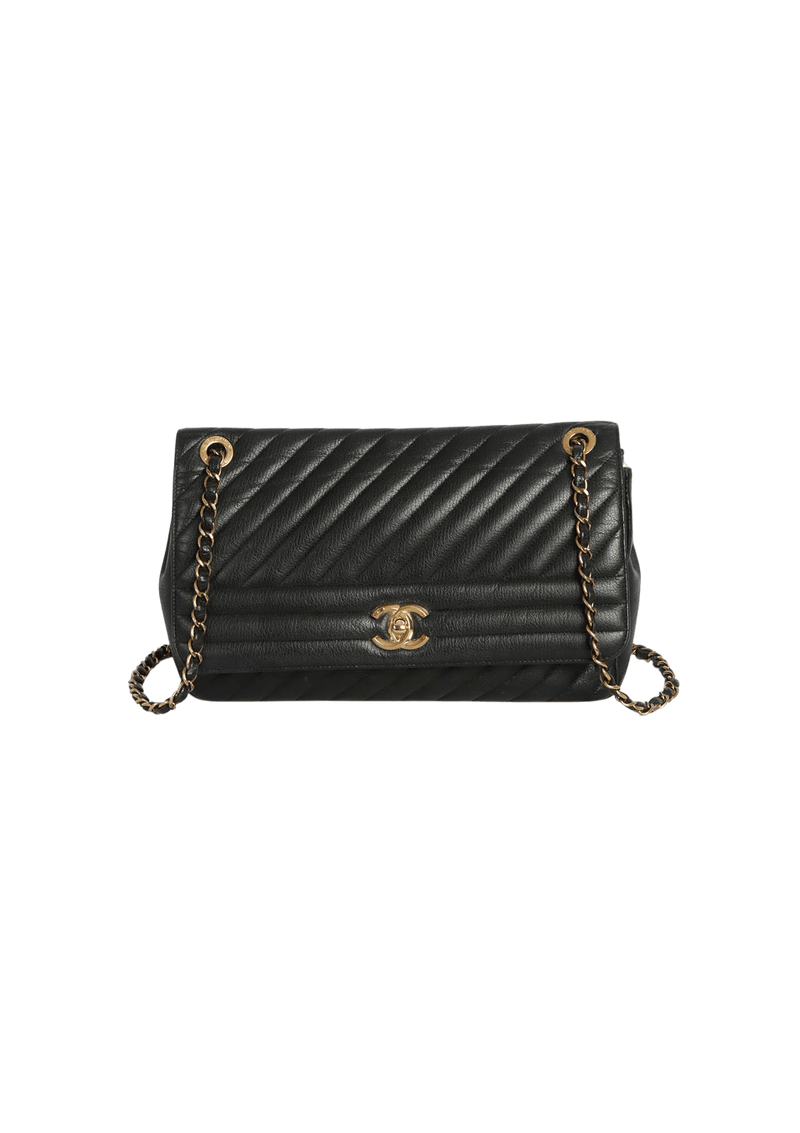 MEDIUM CC DIAGONAL FLAP BAG